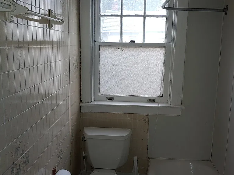 305 N George St #305A — Photo 18