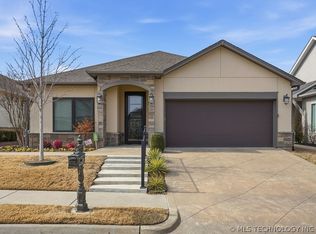 8414 S Phoenix Pl, Tulsa, OK 74132