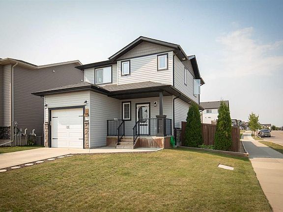 2nd image of 2 W Almond Cres