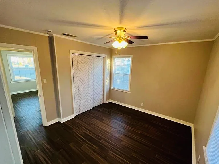 3415 Mimosa Ln NW — Photo 3