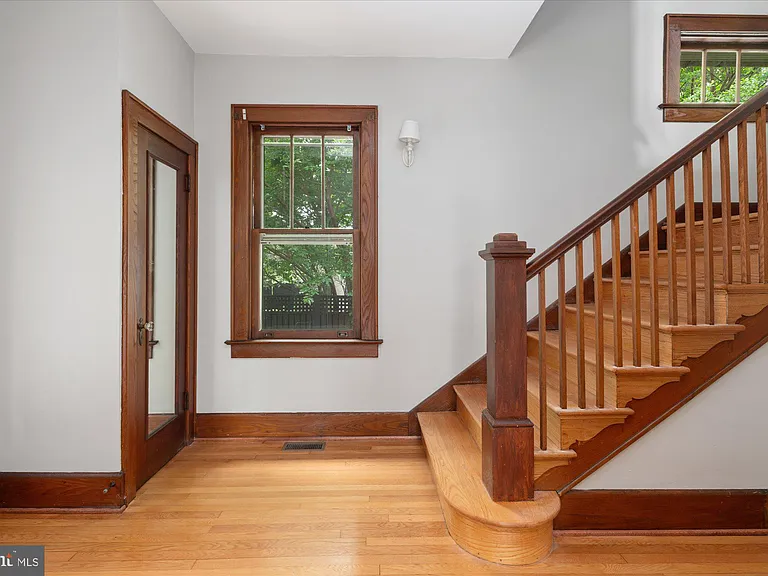 1431 N Fillmore St — Photo 5
