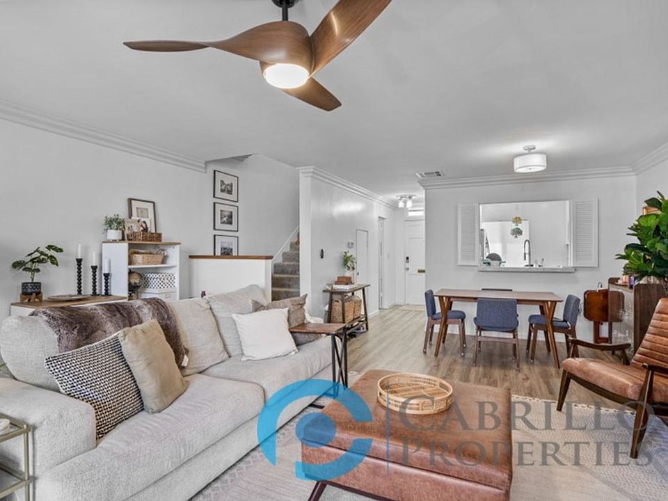 1st image of 417 C Ave