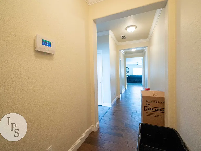 856 Reagan Ave — Photo 3