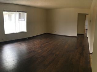 1030 SE Main St APT 5, Roseburg, OR 97470