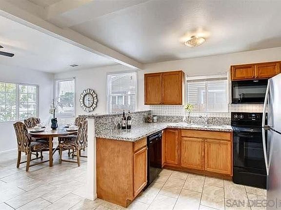 3rd image of 3680 Marlborough Ave