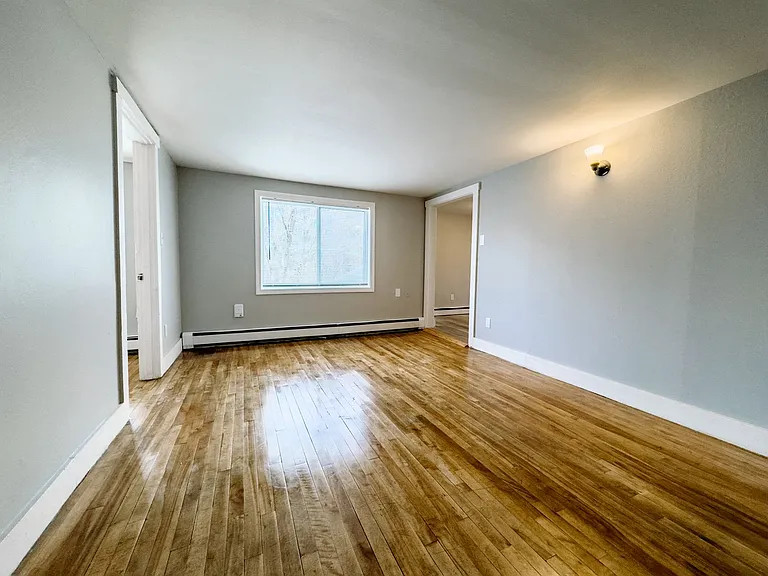 83 Bridge St — Photo 5