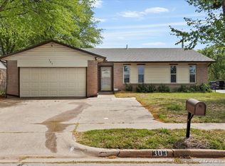 303 N Cedar St, Jenks, OK 74037