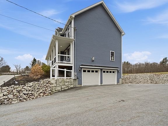 3rd image of 23 Hager Park Rd