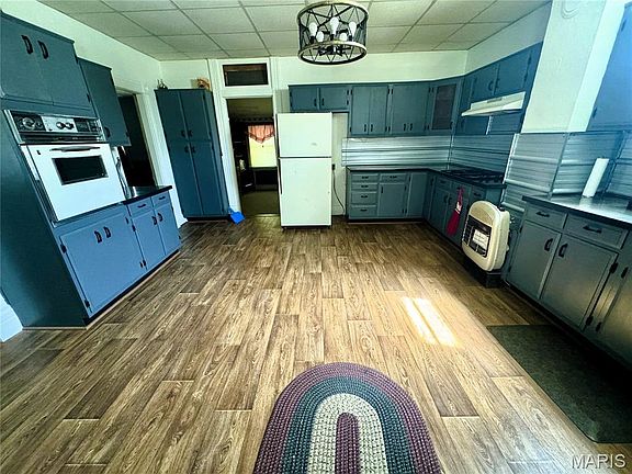 4th image of 11302 Pike #107