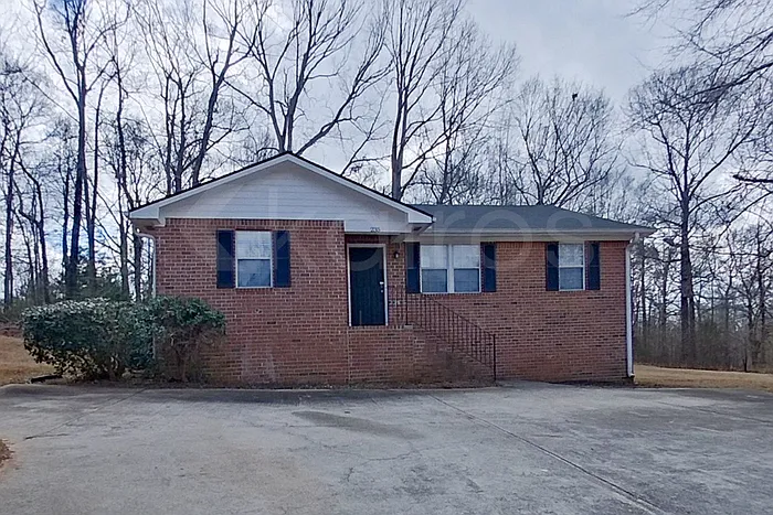 235 Big Oak Cir — Photo 1