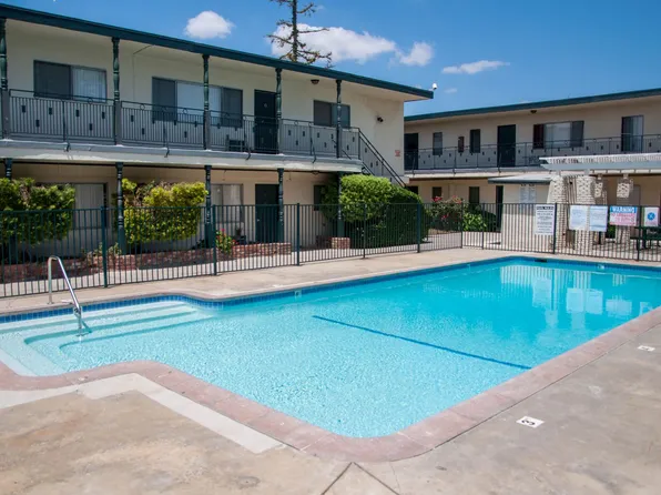 De Soto Courtyard, 8525 De Soto Ave APT 39, Canoga Park, CA 91304