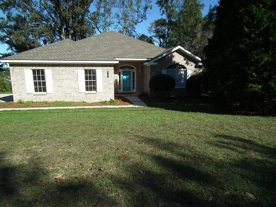 1st image of 129 Fairway Dr