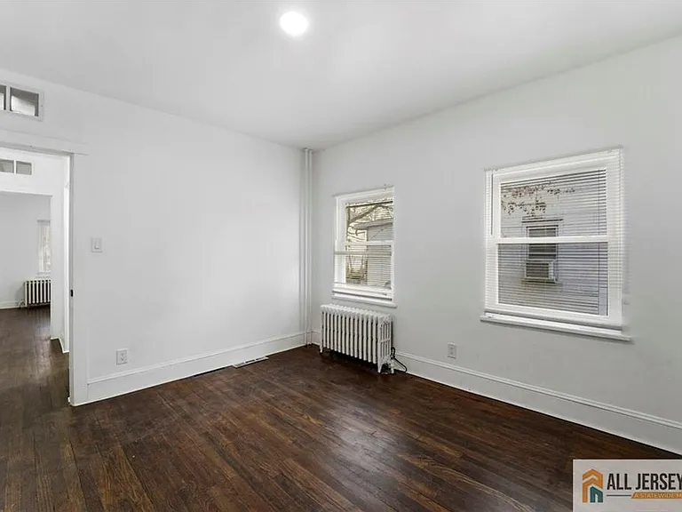29 Grant St #1 — Photo 7