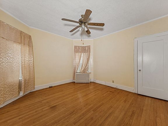 4th image of 7718 S Kingston Ave