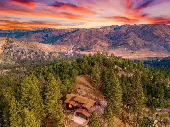 11 Forest Dr, Boise, ID 83716