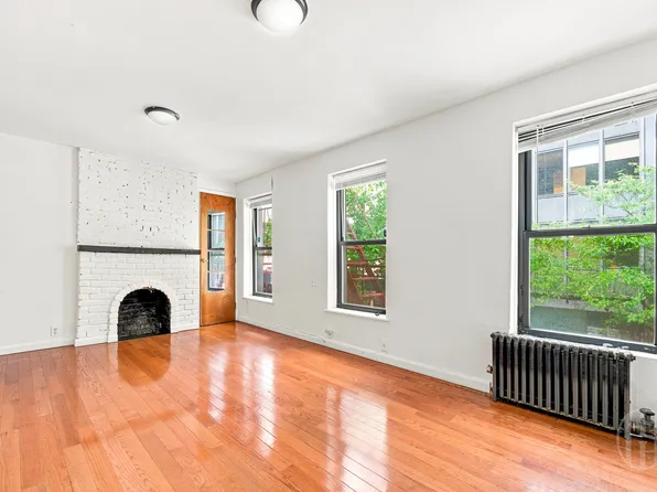156 East 39th Street image 1 of 9