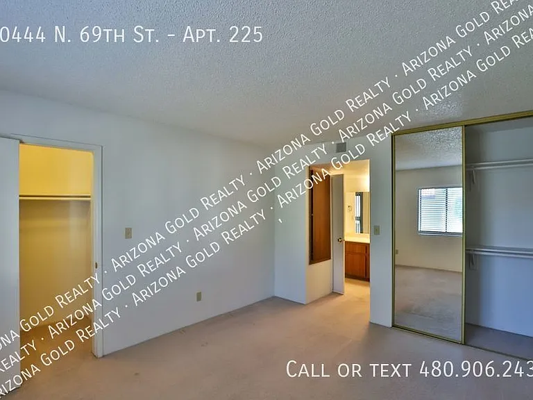 10444 N 69th St #225 — Photo 15