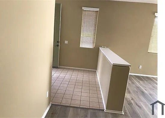 15800 Horizon Way — Photo 3