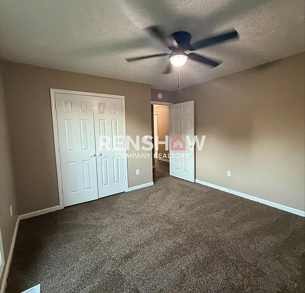 57 Derbyshire Dr — Photo 15