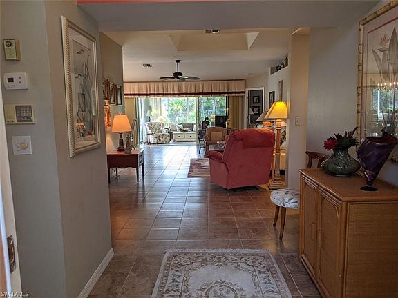 4th image of 2360 Valparaiso Blvd