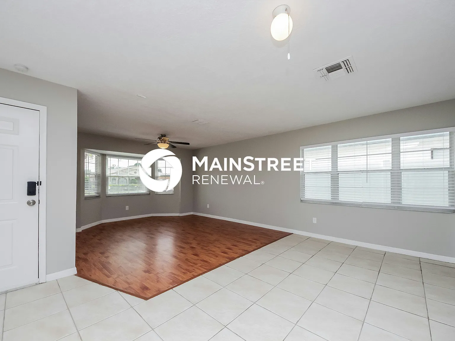 4837 Jamaica Ln — Photo 3