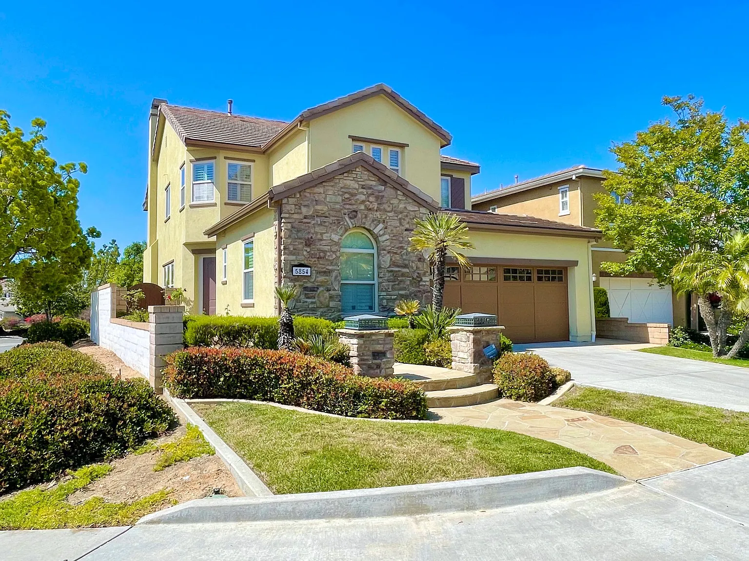 4 bed, 2691 sqft, $6,548 — Photo 1