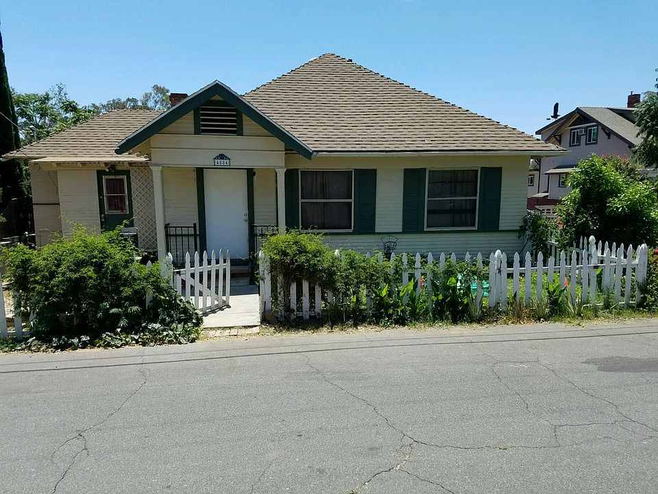 2nd image of 4884 Somerset Dr