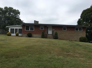 104 Meadow Ln, Kingsport, TN 37663