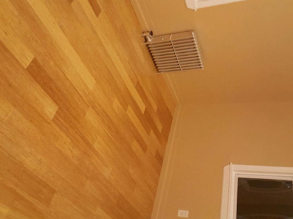 Hard wood floor, lIVING ROOM