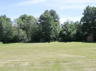 426 Swamp Brook Rd, Hawley, PA 18428