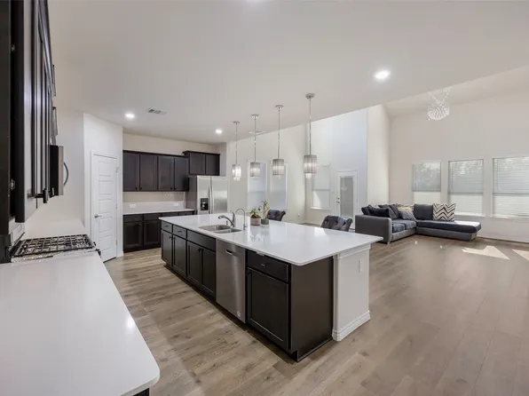 3717 Tracewood Bnd, Aubrey, TX 76227