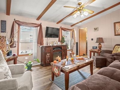 51 Woodland Park, Shelton, CT, 06484