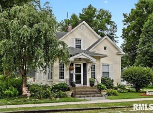 116 W Green St, Virden, IL 62690