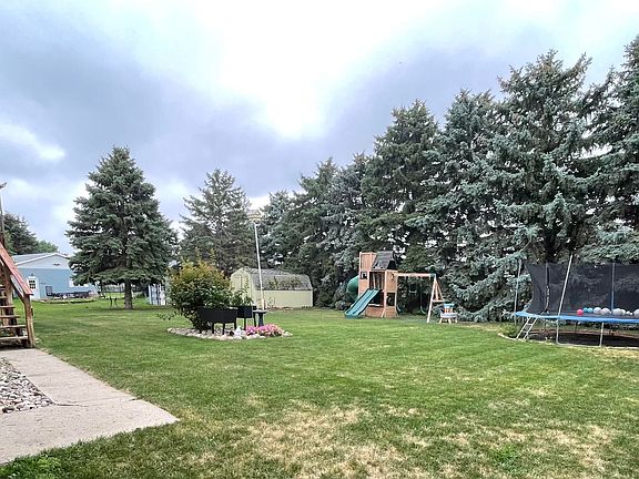 5th image of 1225 Sunset Ave