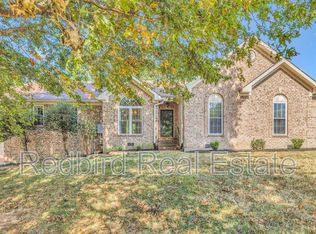 2794 Warwick Ct, Thompsons Station, TN 37179