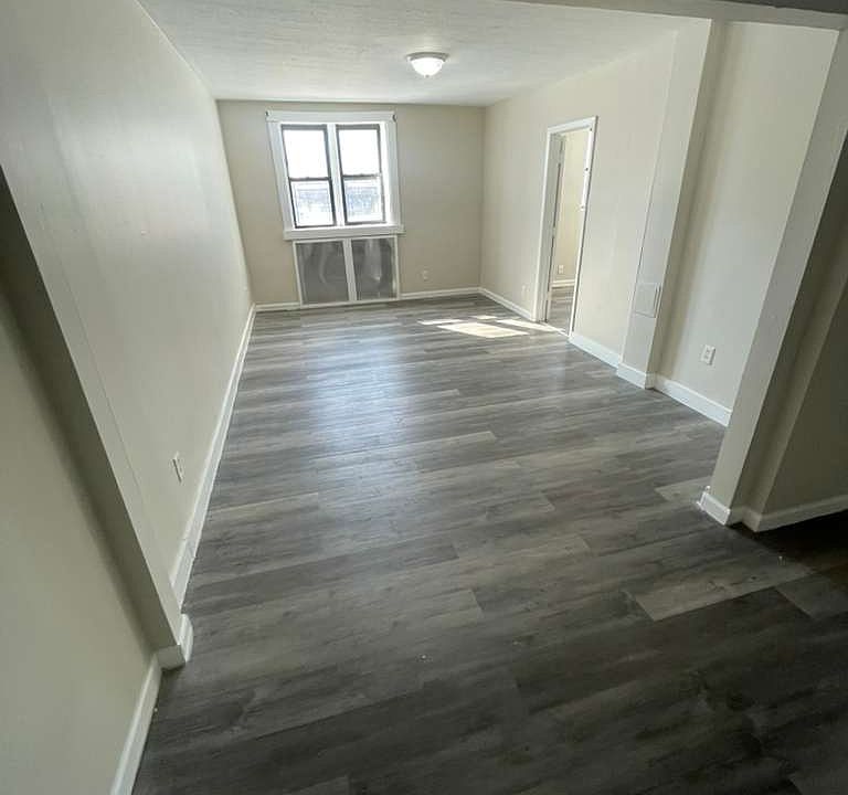 1st image of 20-22 Van Velsor Pl #Lg