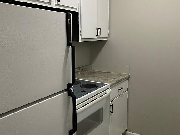 3rd image of 1123 F St #5