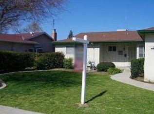 159 W Ashcroft Ave, Clovis, CA 93612