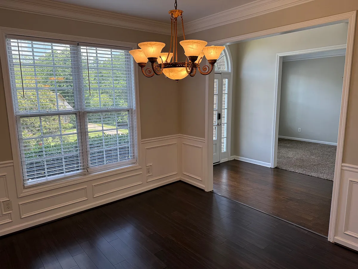 Building Photo - 349 Azalea Chase Dr