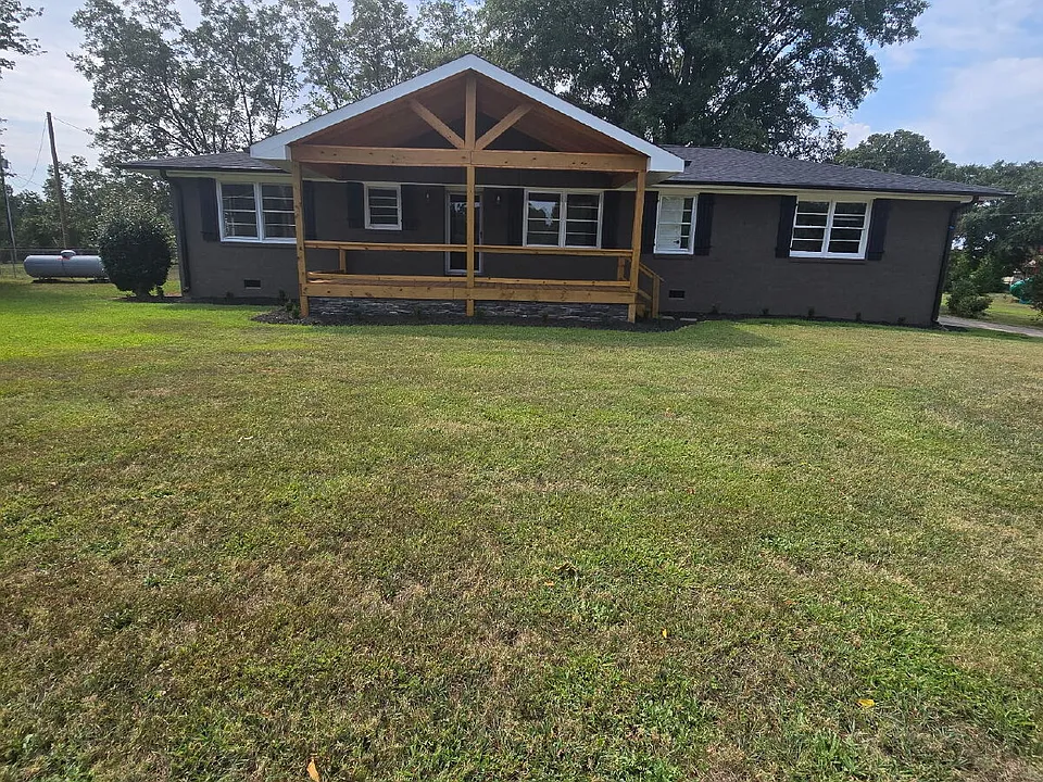 300 Vandiver Rd