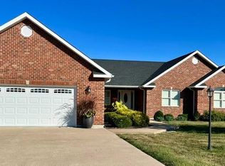 270 Gala Dr, Hannibal, MO 63401