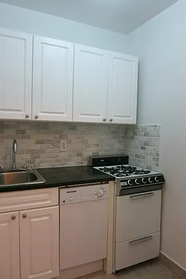 Rented by HOME RESIDENTIAL LLC | media 9