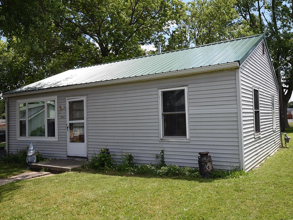 1st image of 144 Warren Ave