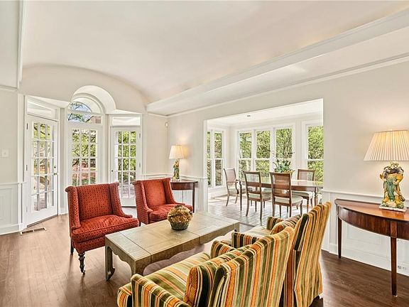 5th image of 21 Brighton Rd NE