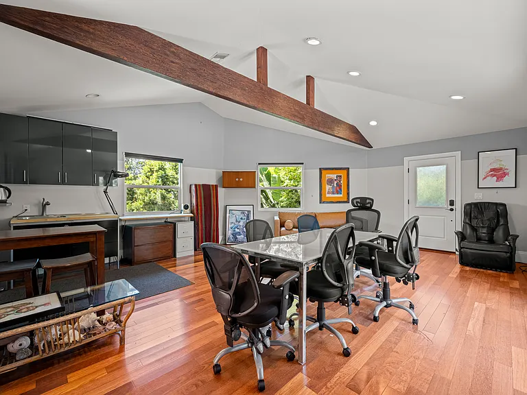 8302 S Sepulveda Blvd — Photo 19