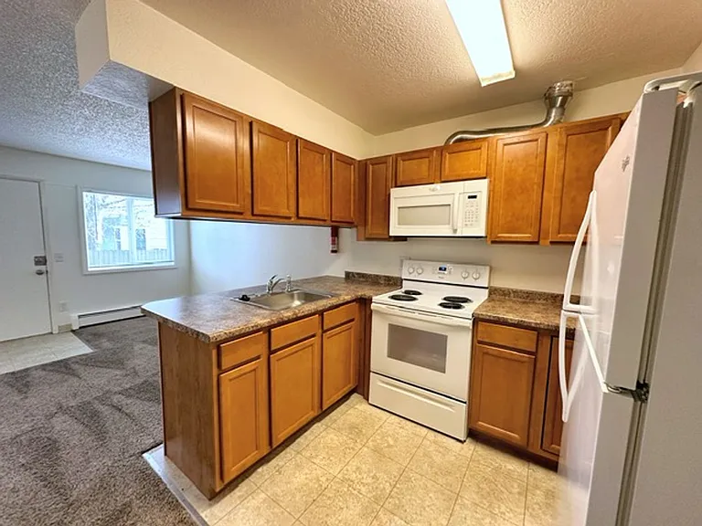 143 W 11th Ave — Photo 13