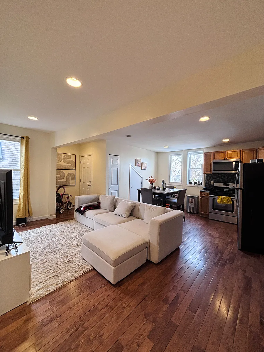 Building Photo - 41 Cedar St #3