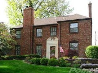 8132 Gannon Ave, Saint Louis, MO 63130