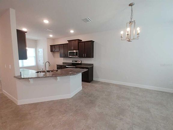 5th image of 4380 SW 92nd Place Rd
