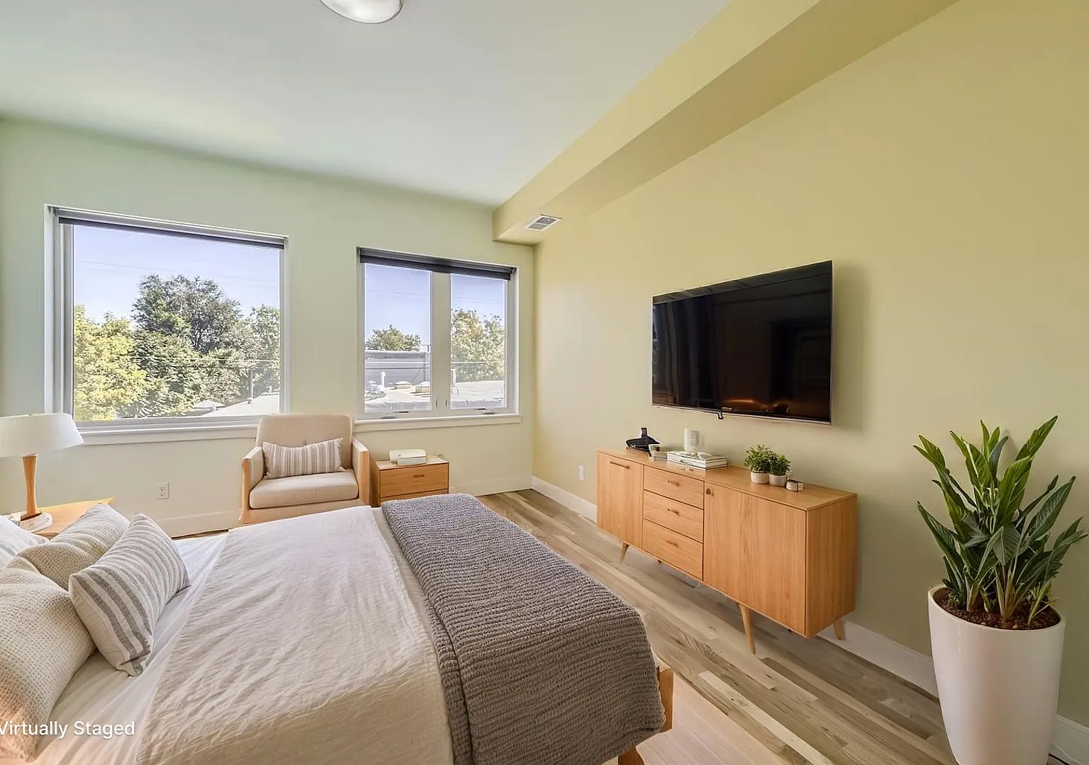 Modern RiNo Townhome | Rooftop Deck + Attached Garage — Photo 4